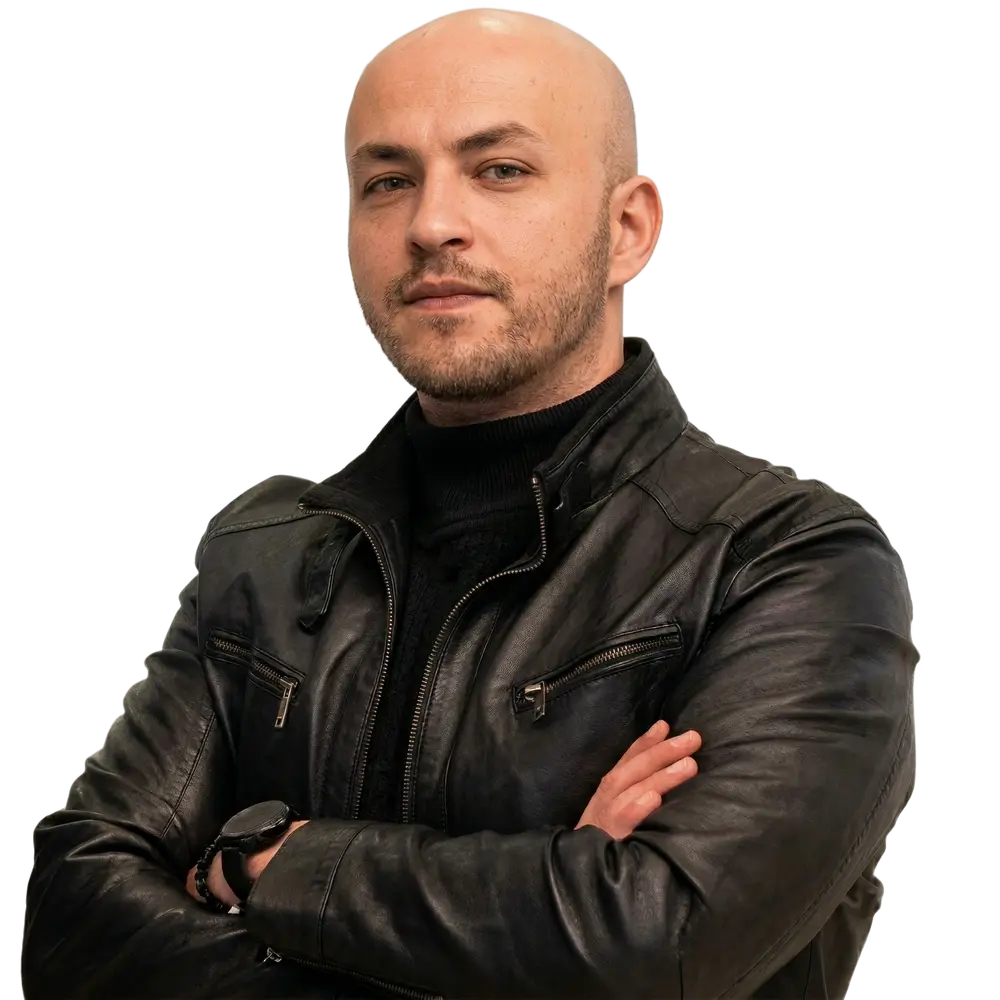 معز، مؤسس أڤانسا لابس
